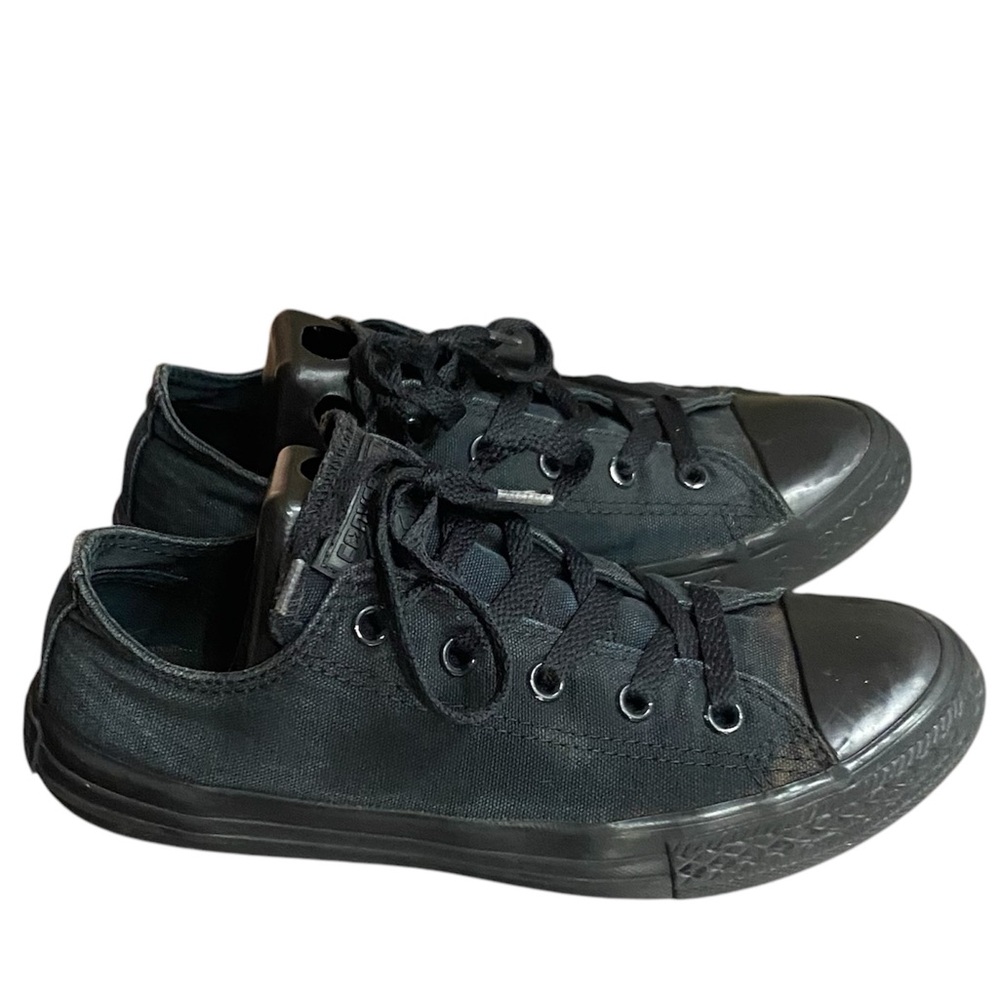 Converse Black on black shoes in good condition